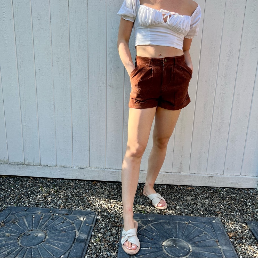 American Eagle Mom Short